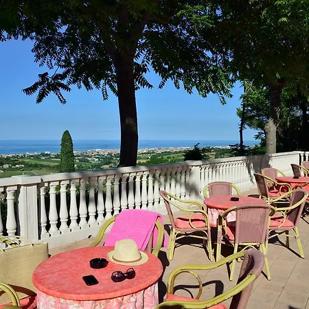 מלון Bel Sit סניגליה