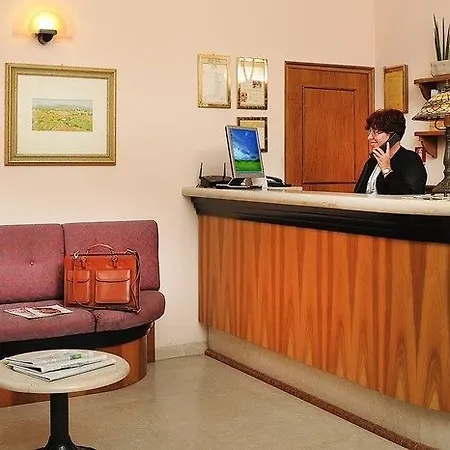 מלון Bel Sit סניגליה