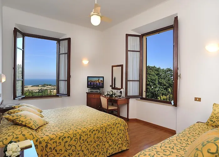 Bel Sit 酒店 西尼加利亚